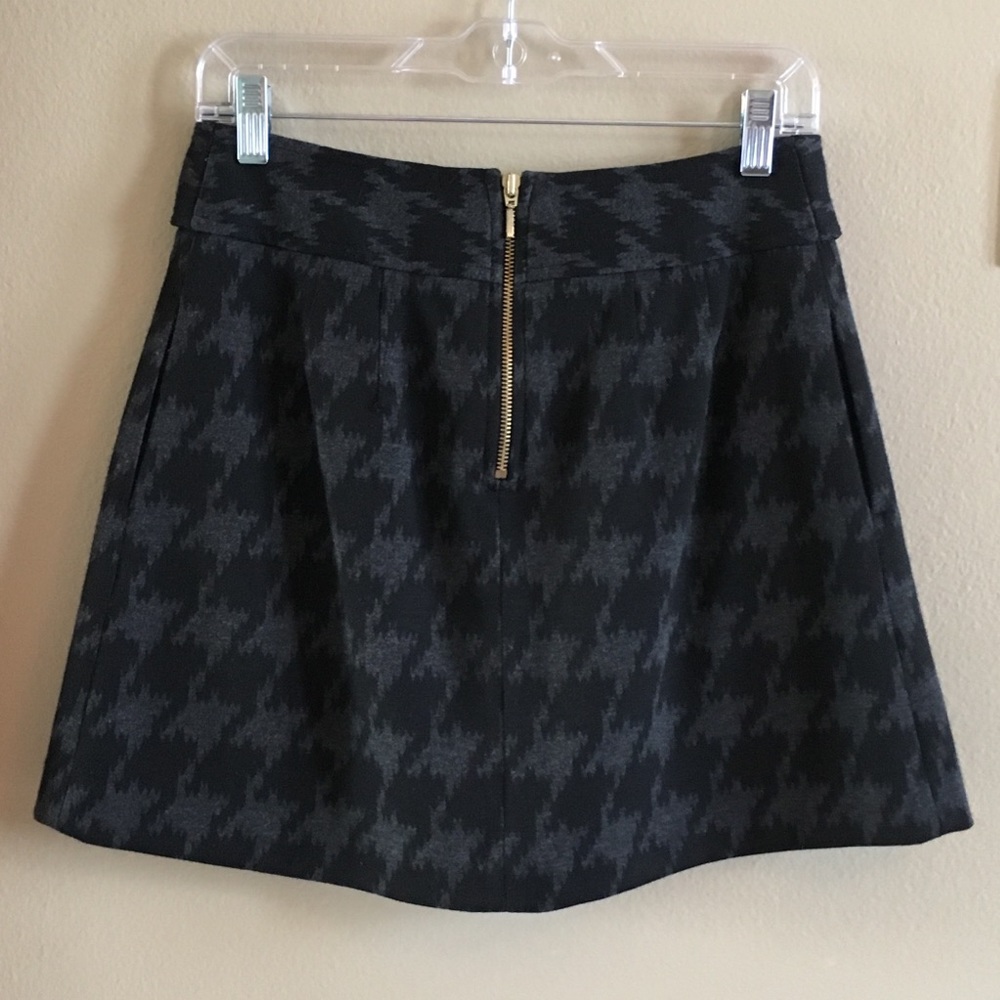 CLEARANCE!💋FINAL PRICE🎉EXPRESS houndstooth skirt - Picture 7 of 8